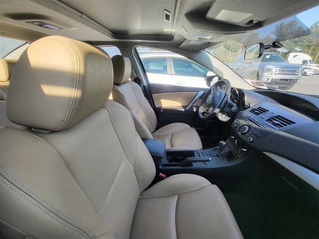 Mazda MAZDA3 I Grand Touring 4-Door 2012