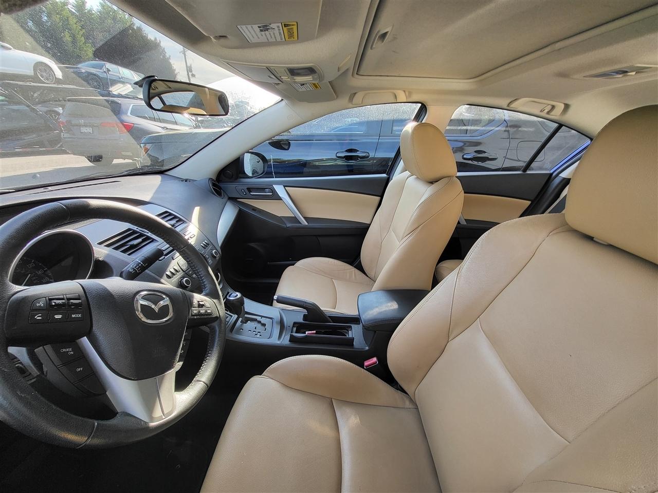 Mazda MAZDA3 I Grand Touring 4-Door 2012