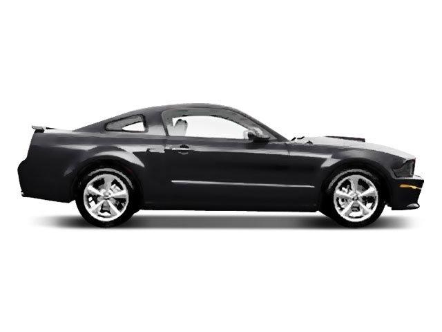 Ford Mustang GT Deluxe Coupe 2008
