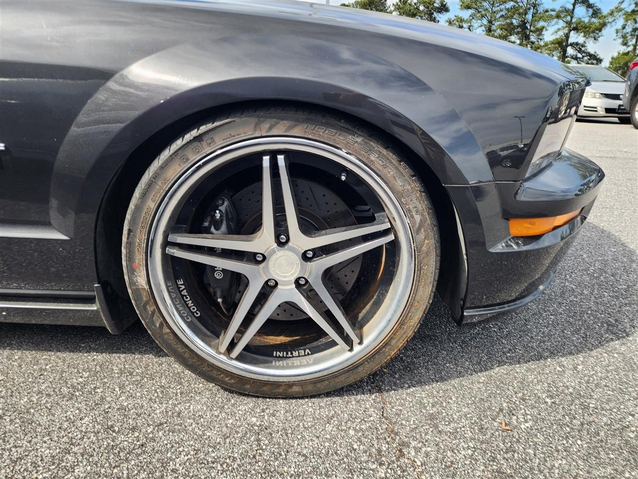 Ford Mustang GT Deluxe Coupe 2008