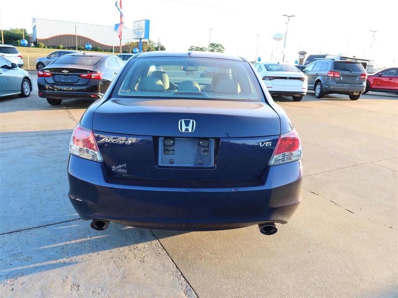Honda Accord EX-L V-6 Sedan AT 2009