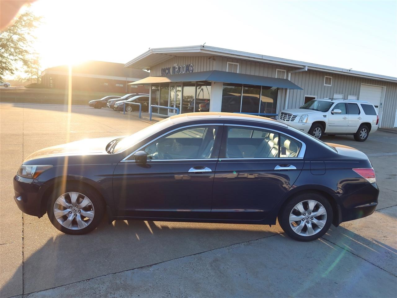 Honda Accord EX-L V-6 Sedan AT 2009