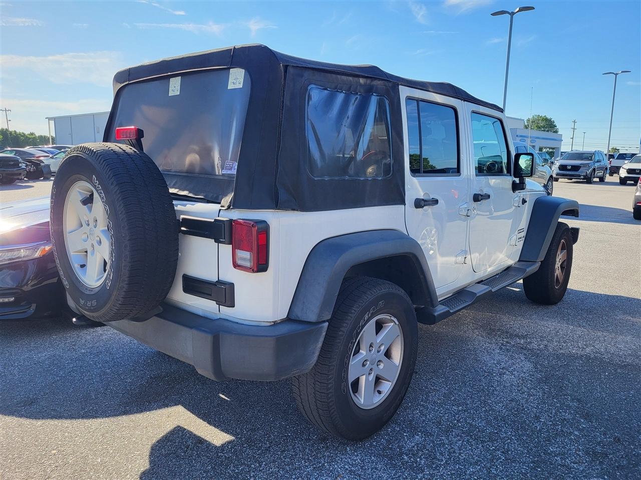 Jeep Wrangler Unlimited Sport 4WD 2017