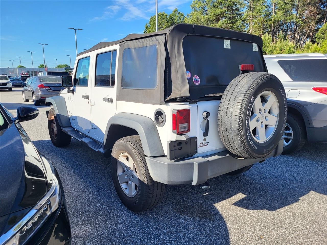 Jeep Wrangler Unlimited Sport 4WD 2017