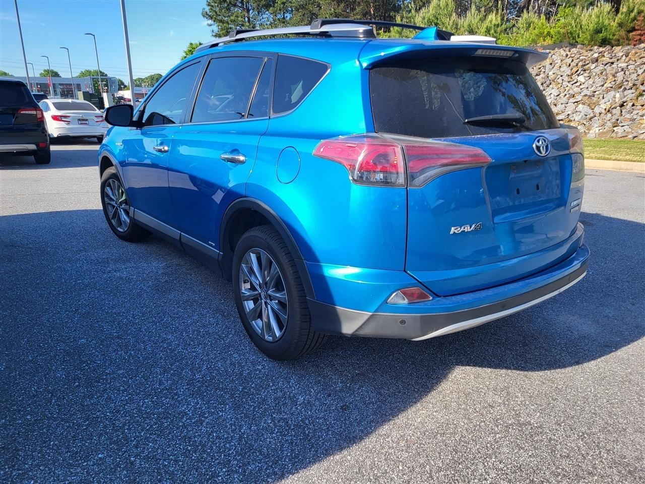 Toyota RAV4 Hybrid Limited 2016