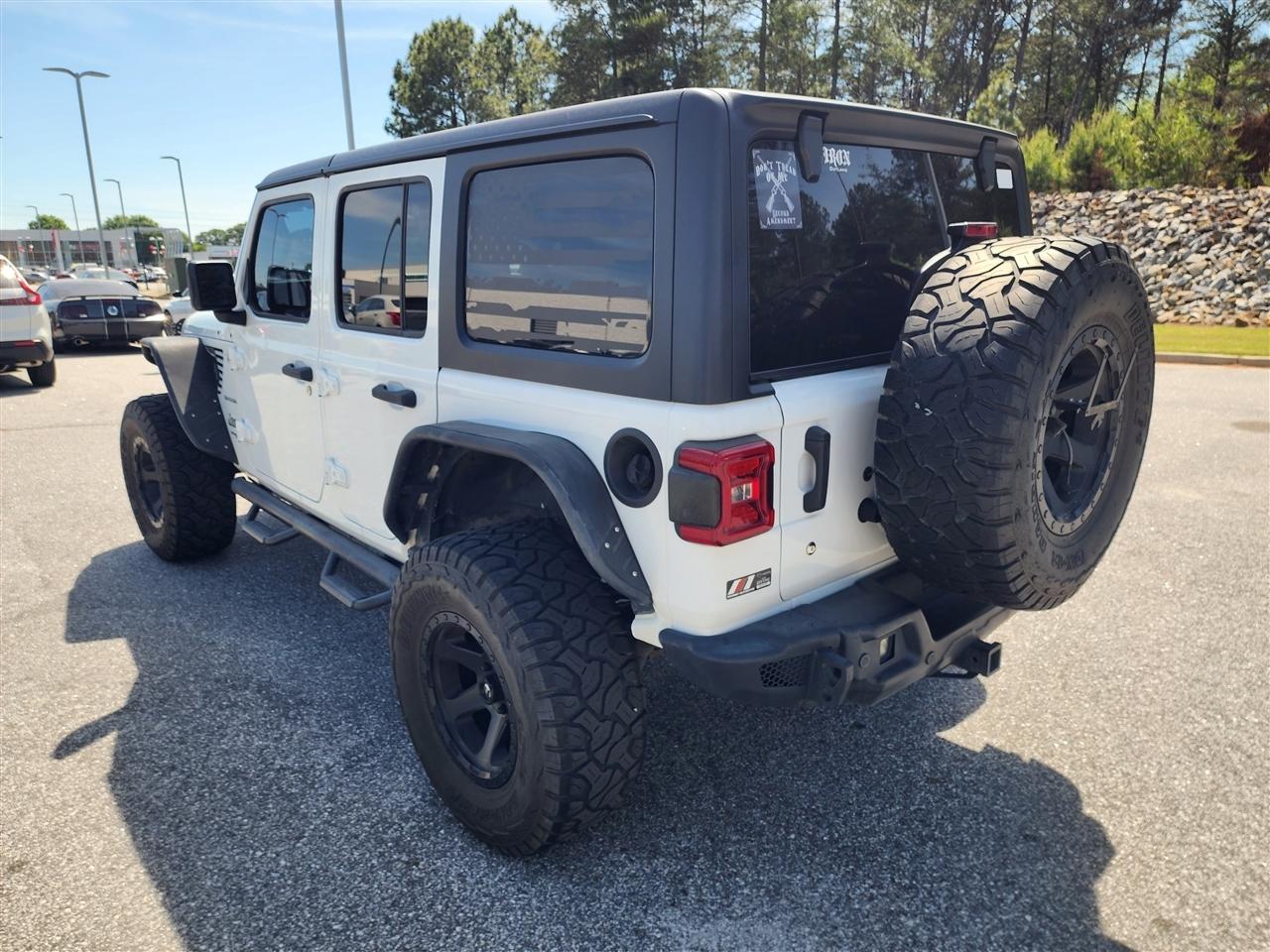 Jeep Wrangler Unlimited Sahara 2018