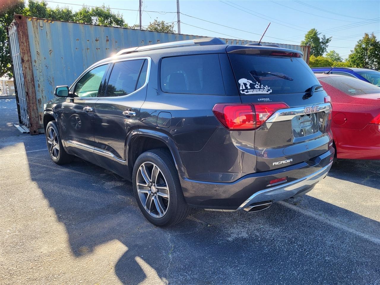 GMC Acadia Denali AWD 2019