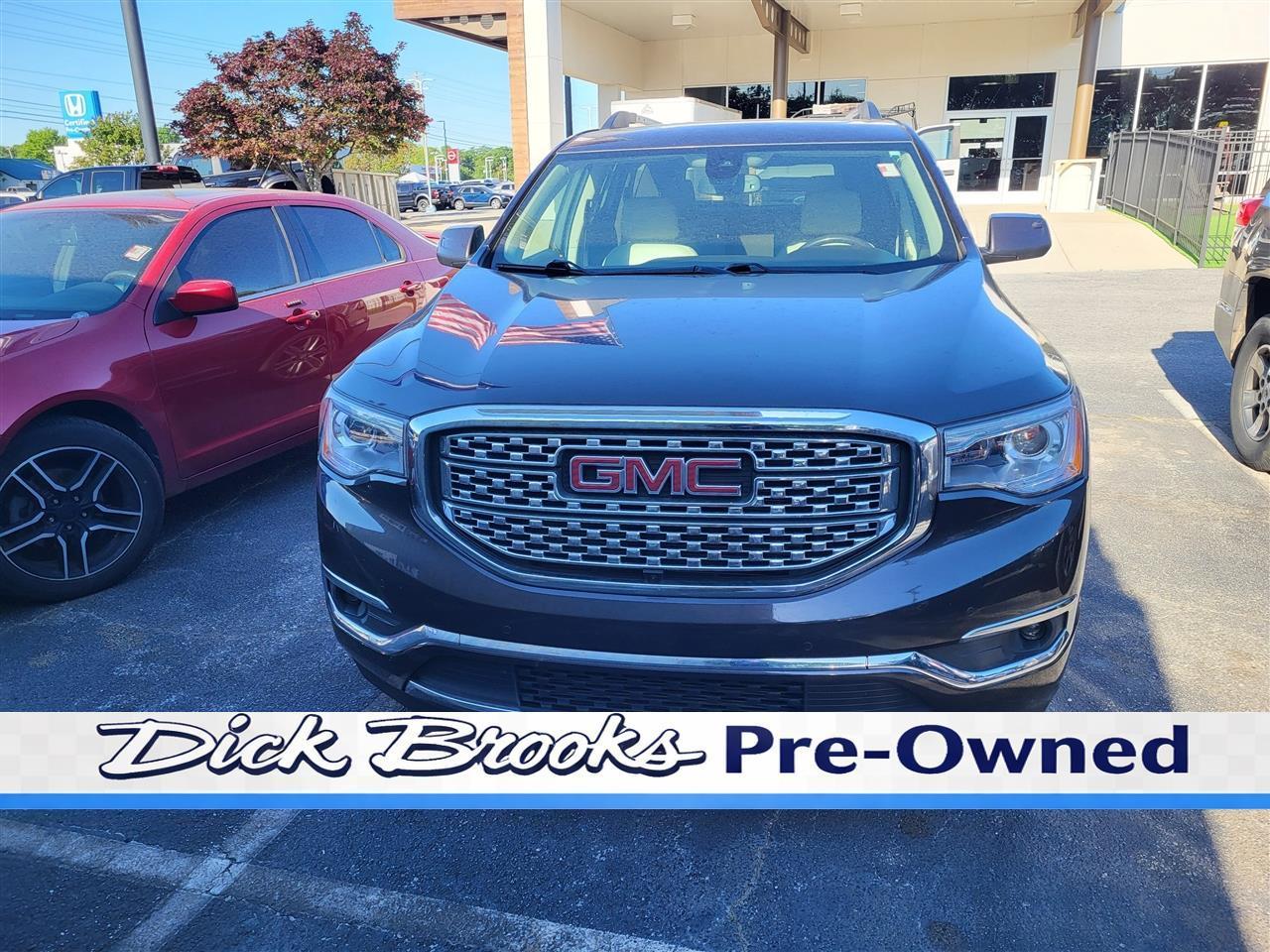 GMC Acadia Denali AWD 2019