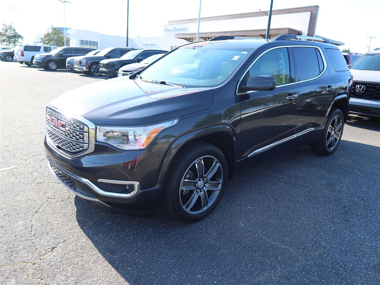 GMC Acadia Denali AWD 2019