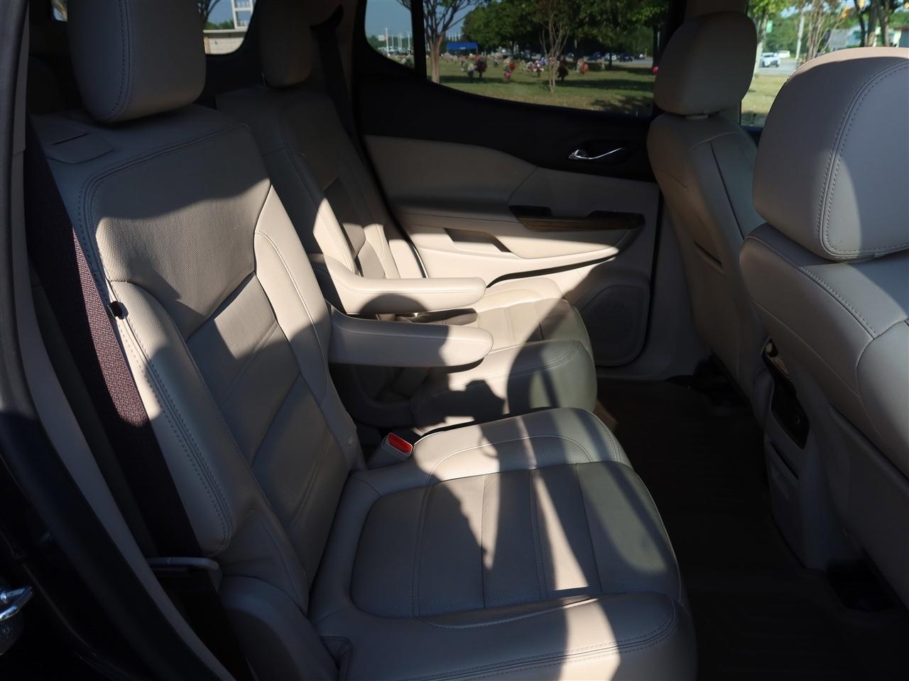 GMC Acadia Denali AWD 2019