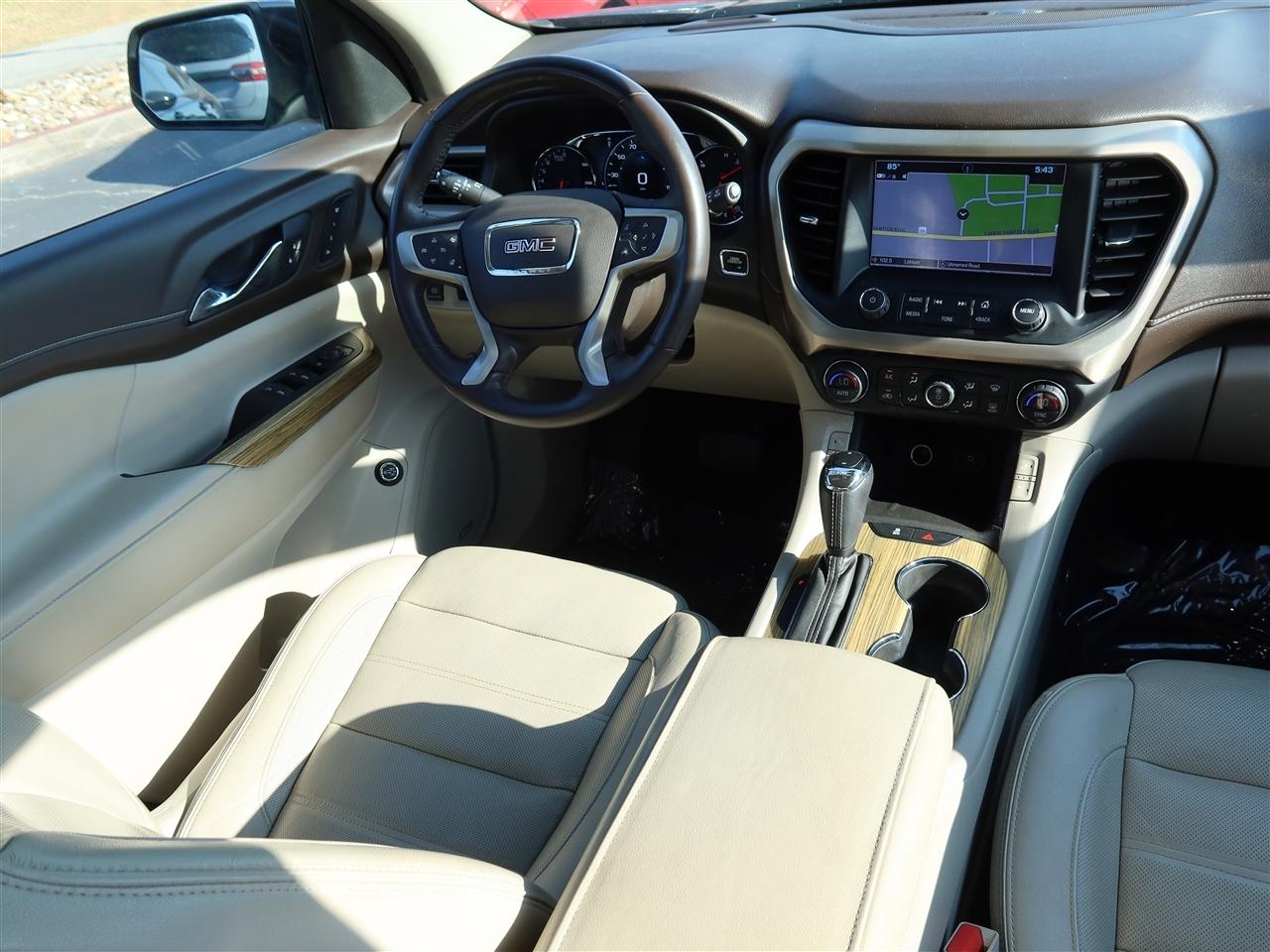 GMC Acadia Denali AWD 2019