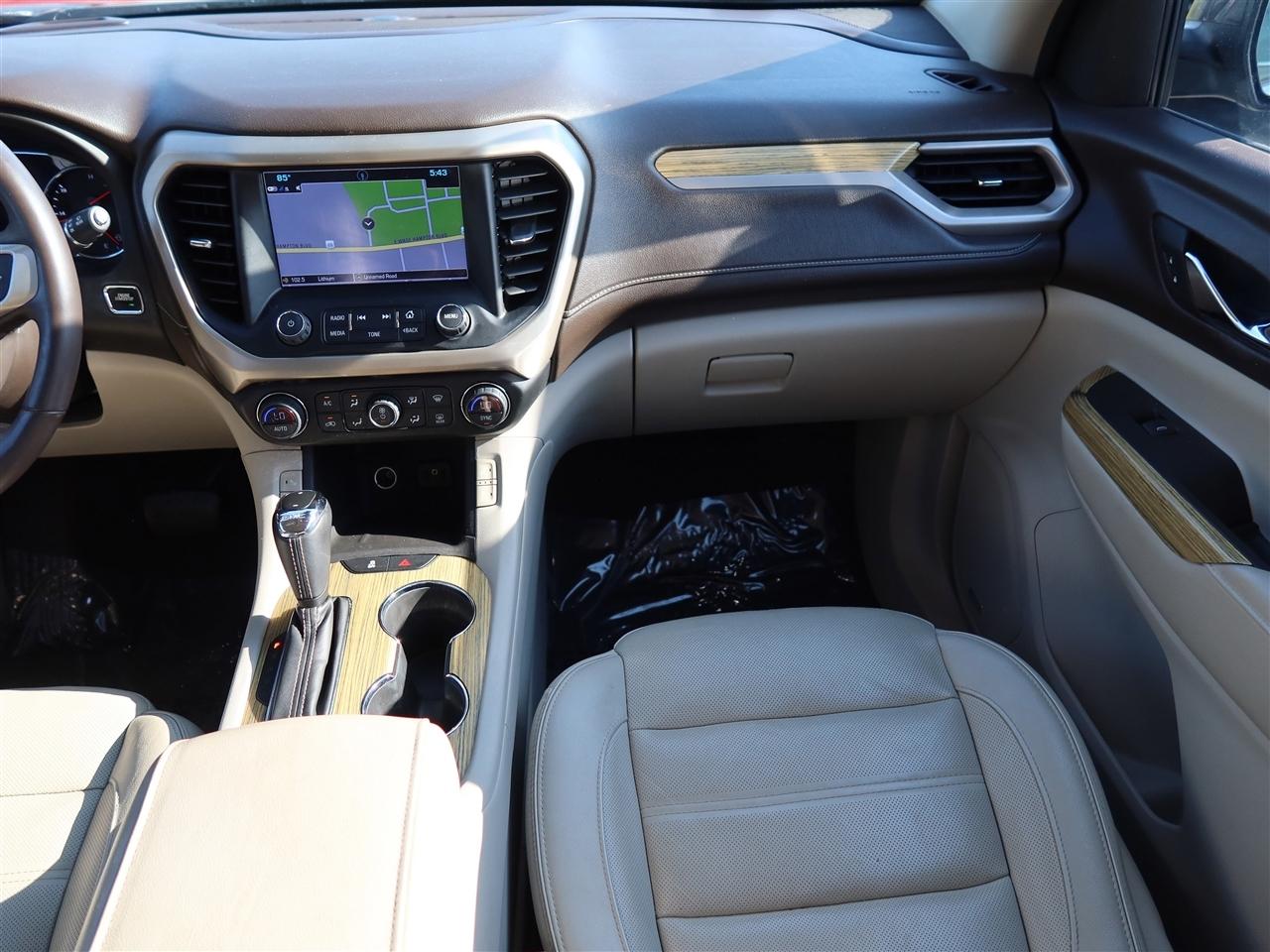 GMC Acadia Denali AWD 2019