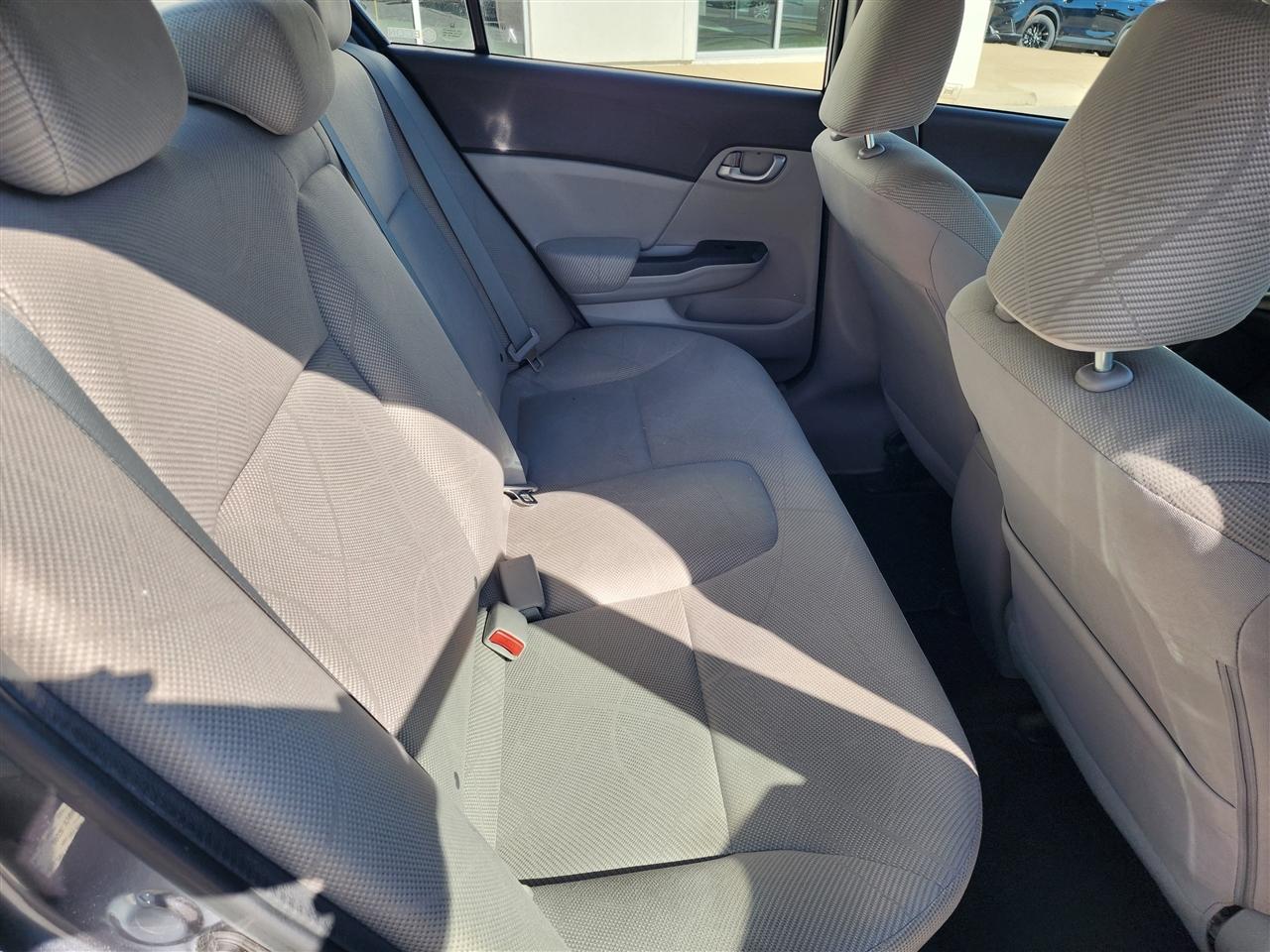 Honda Civic LX Sedan 5-Speed AT 2012