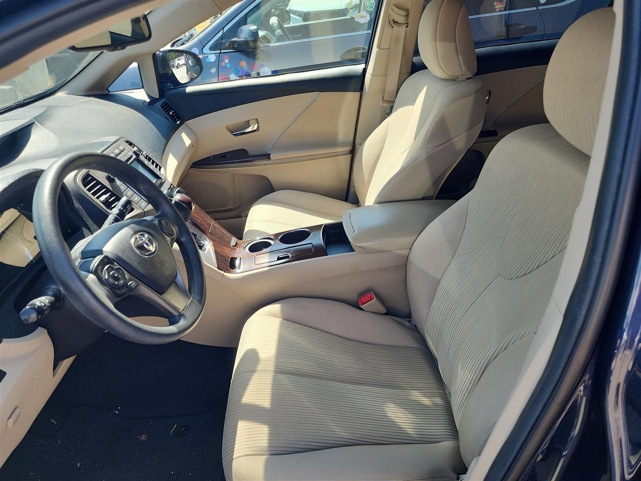 Toyota Venza LE I4 FWD 2015