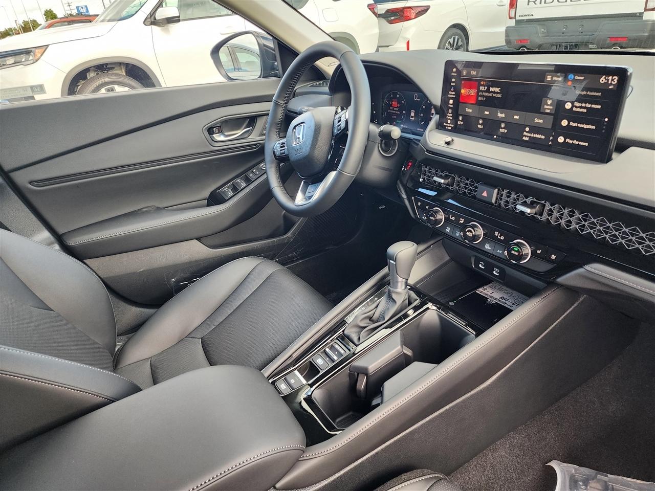 Honda Accord Touring Hybrid 2026