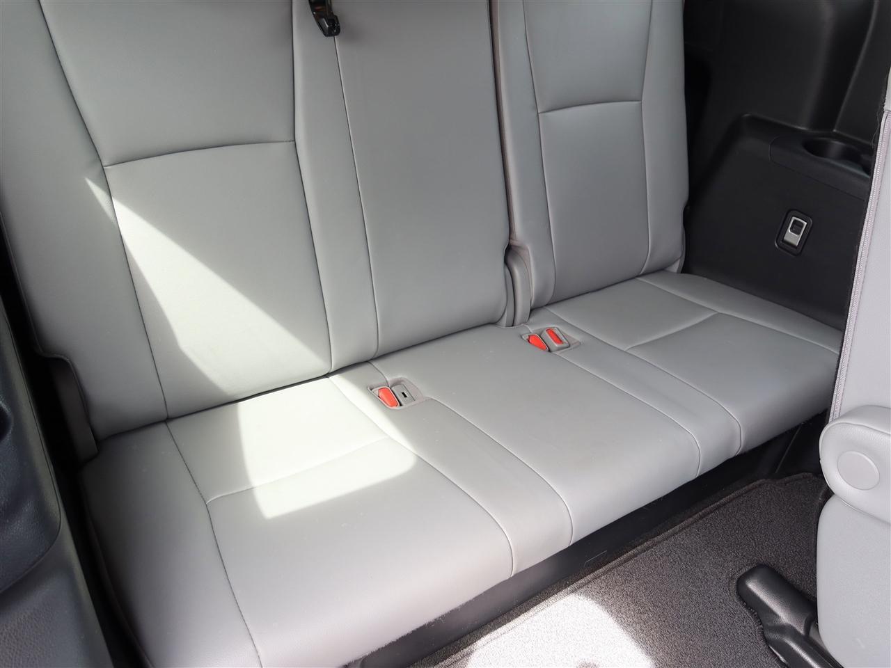 Toyota Highlander XLE FWD V6 2022