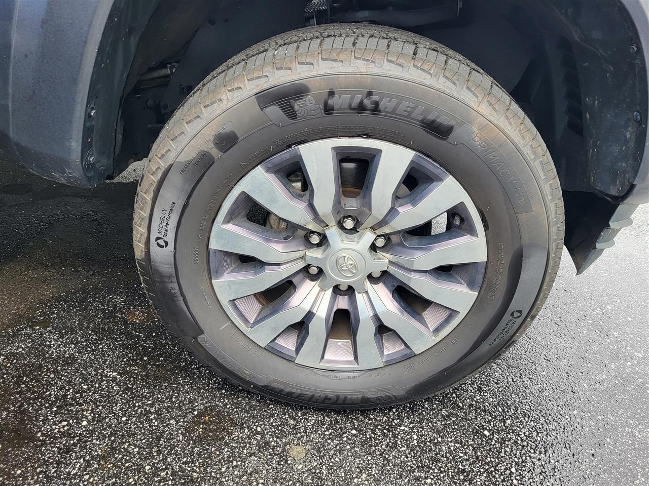 Toyota Tacoma Limited Double Cab V6 6AT 4WD 2023