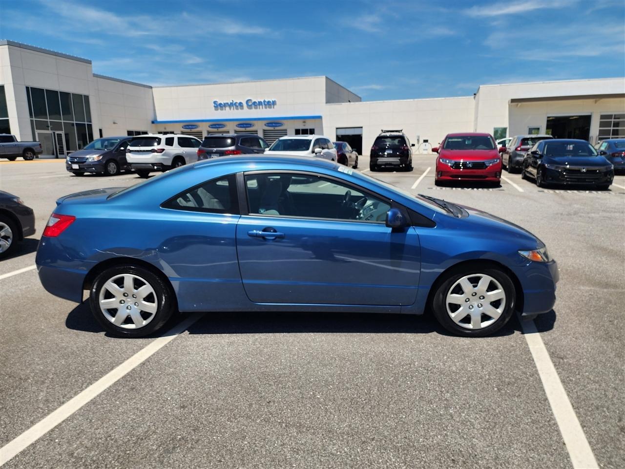 Honda Civic LX Coupe 5-Speed AT 2010