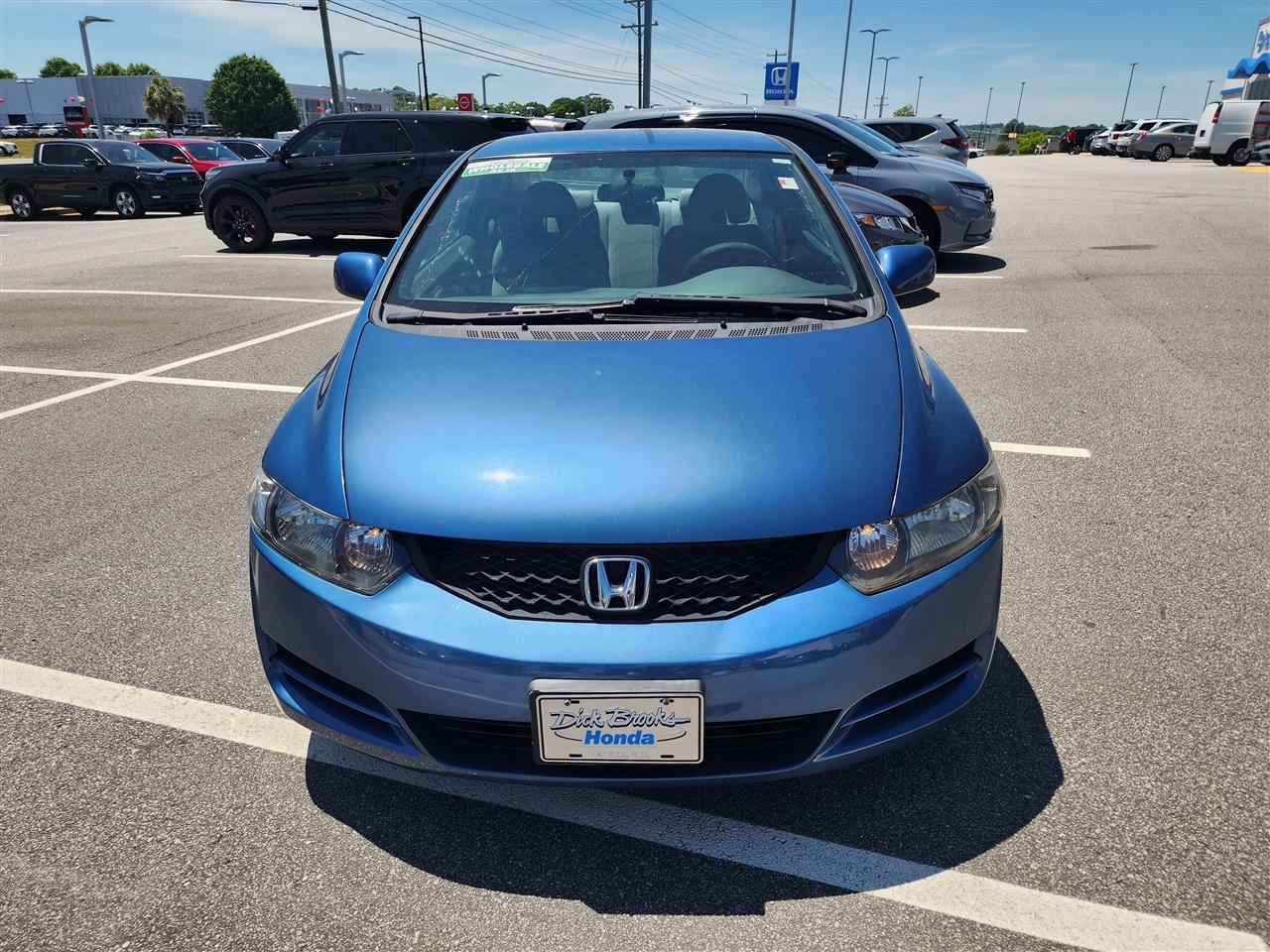 Honda Civic LX Coupe 5-Speed AT 2010
