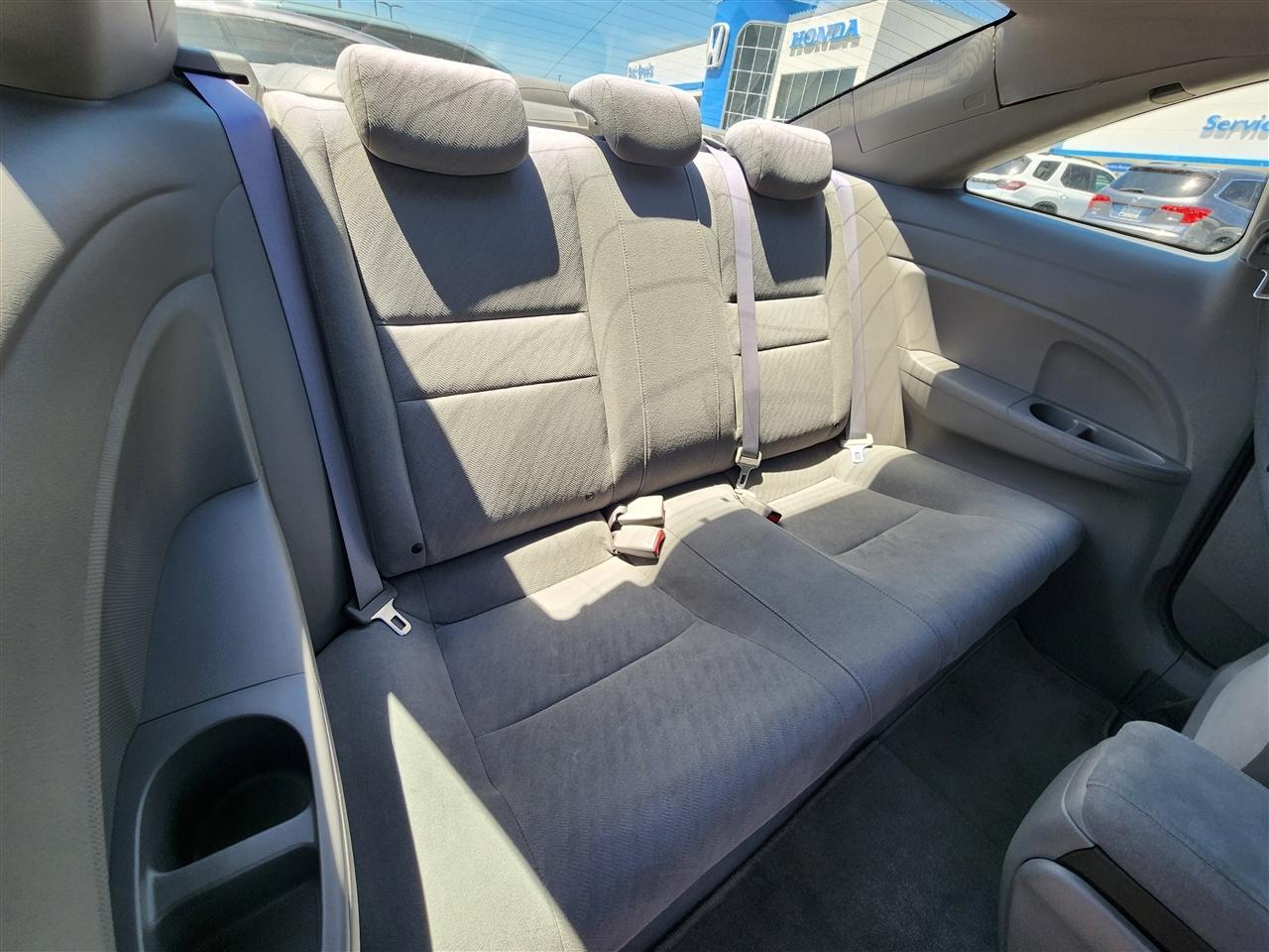 Honda Civic LX Coupe 5-Speed AT 2010