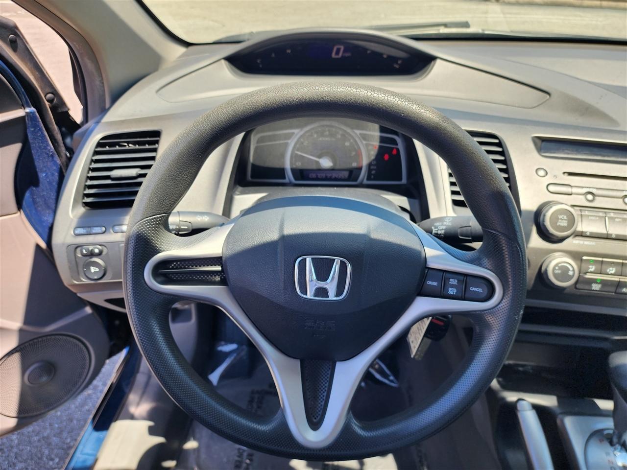 Honda Civic LX Coupe 5-Speed AT 2010