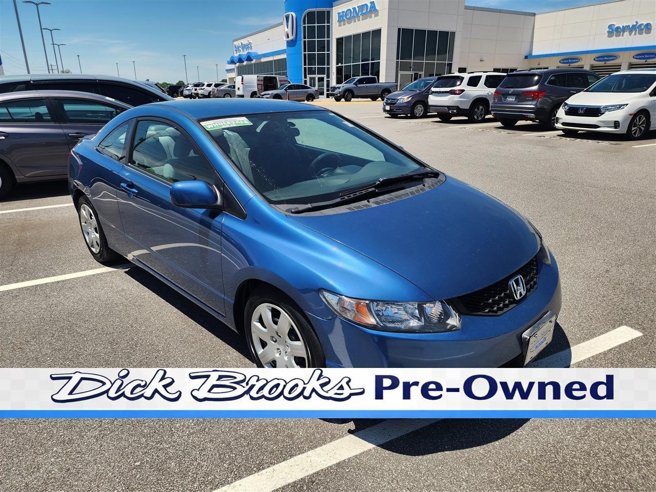 Honda Civic LX Coupe 5-Speed AT 2010