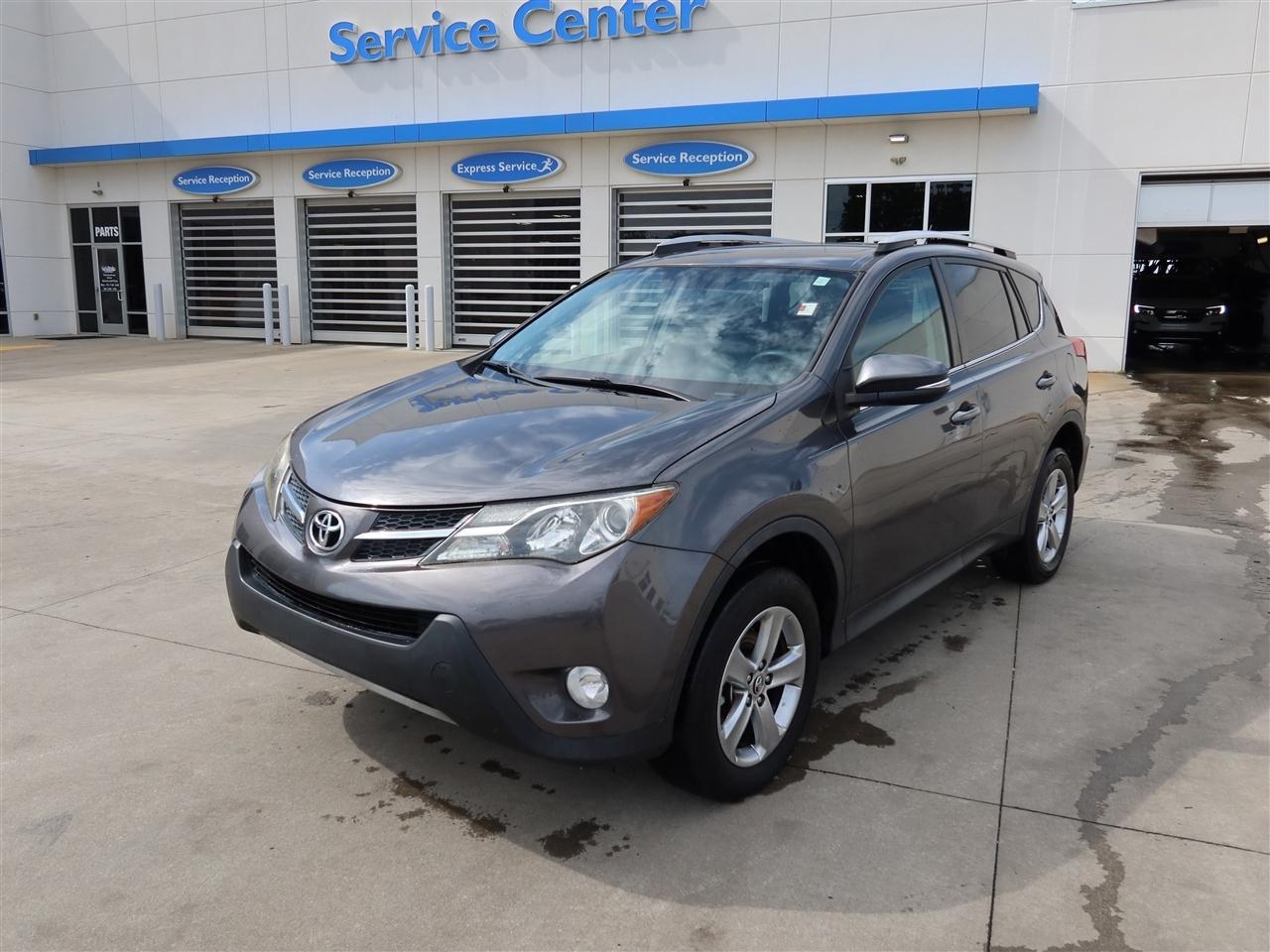 Toyota RAV4 XLE FWD 2015