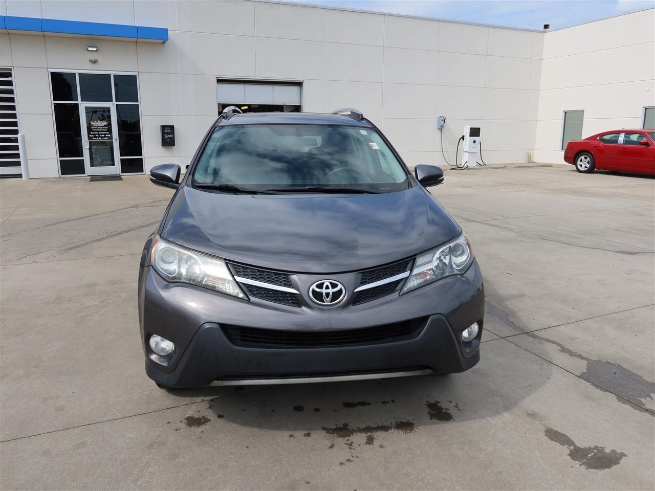 Toyota RAV4 XLE FWD 2015