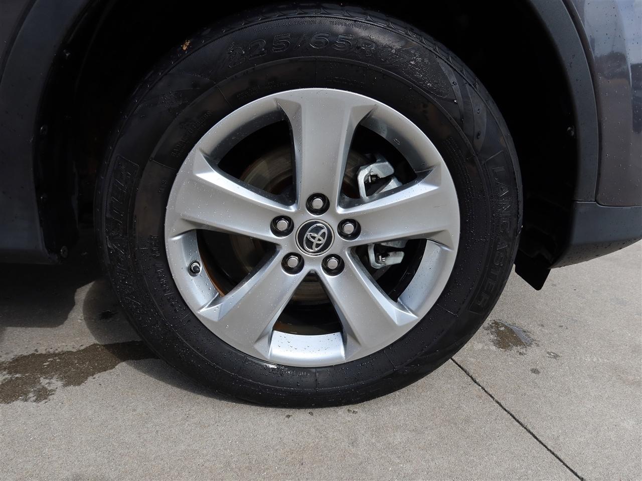 Toyota RAV4 XLE FWD 2015