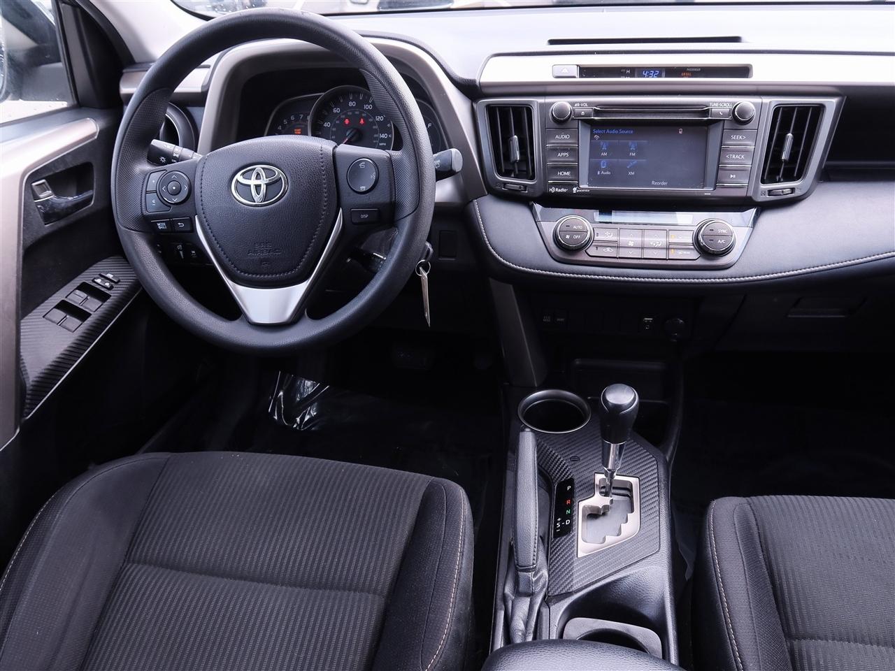 Toyota RAV4 XLE FWD 2015