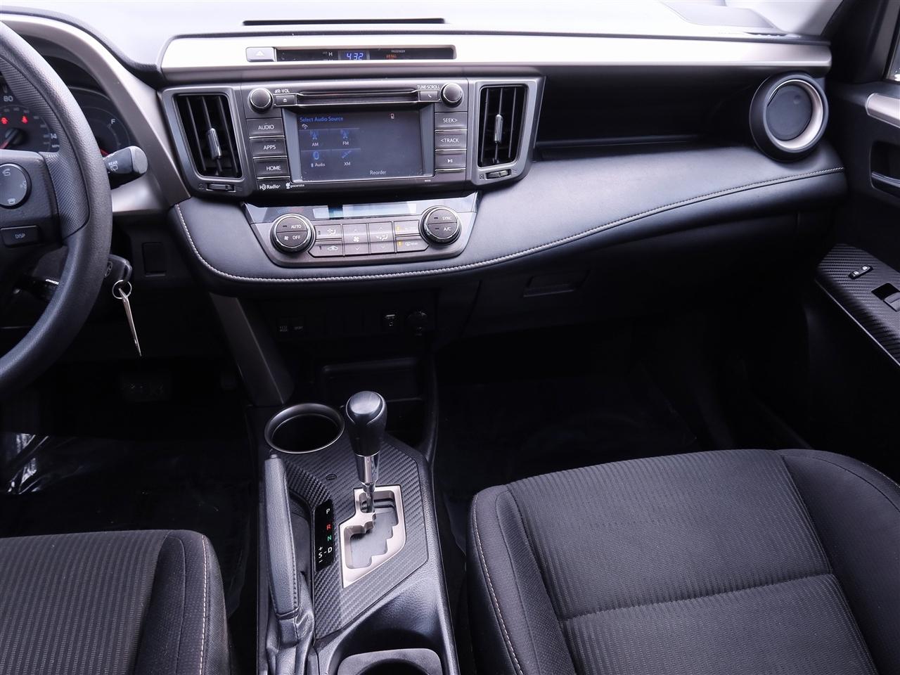 Toyota RAV4 XLE FWD 2015
