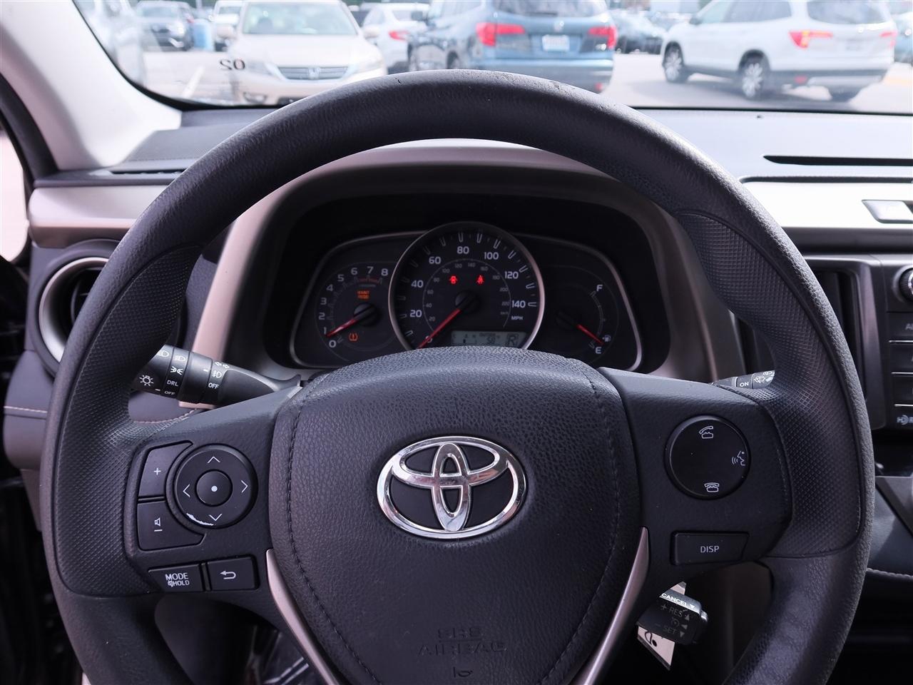 Toyota RAV4 XLE FWD 2015