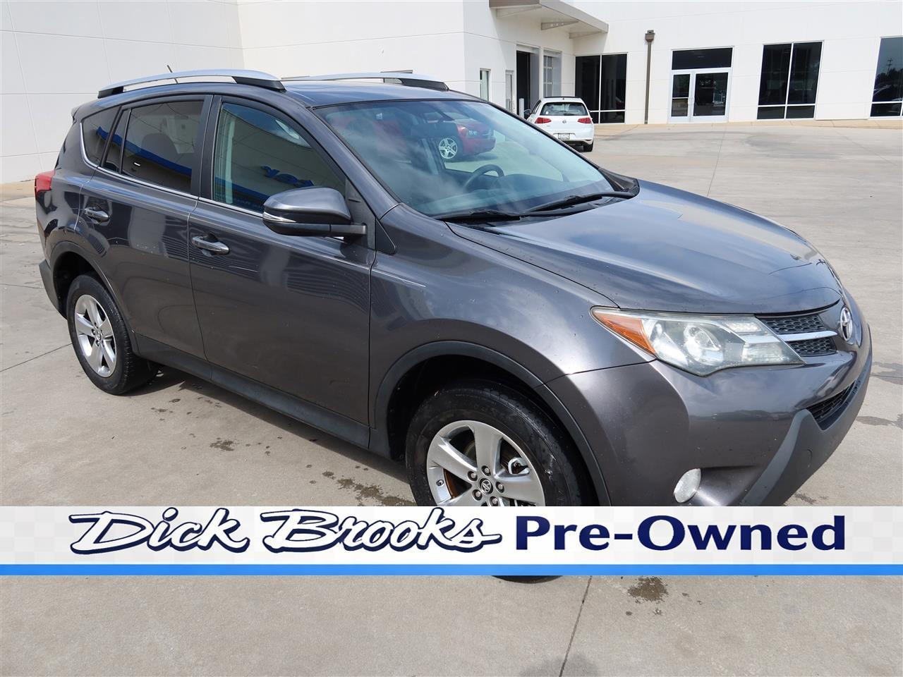 Toyota RAV4 XLE FWD 2015