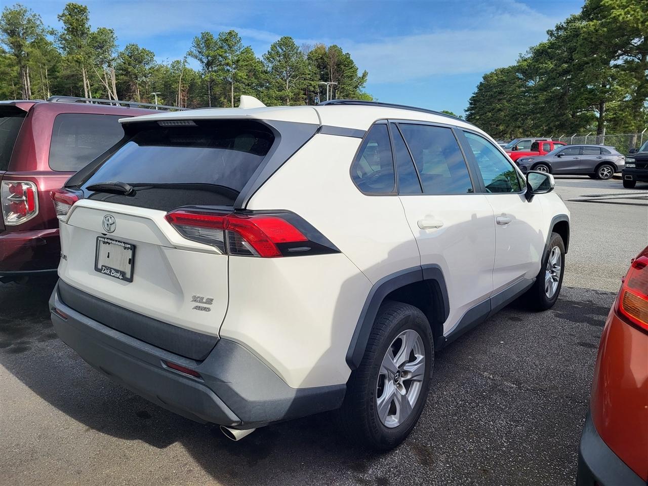Toyota RAV4 XLE AWD 2019