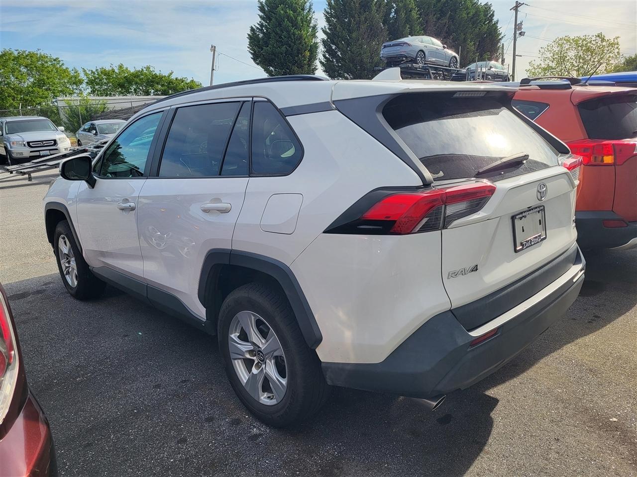 Toyota RAV4 XLE AWD 2019
