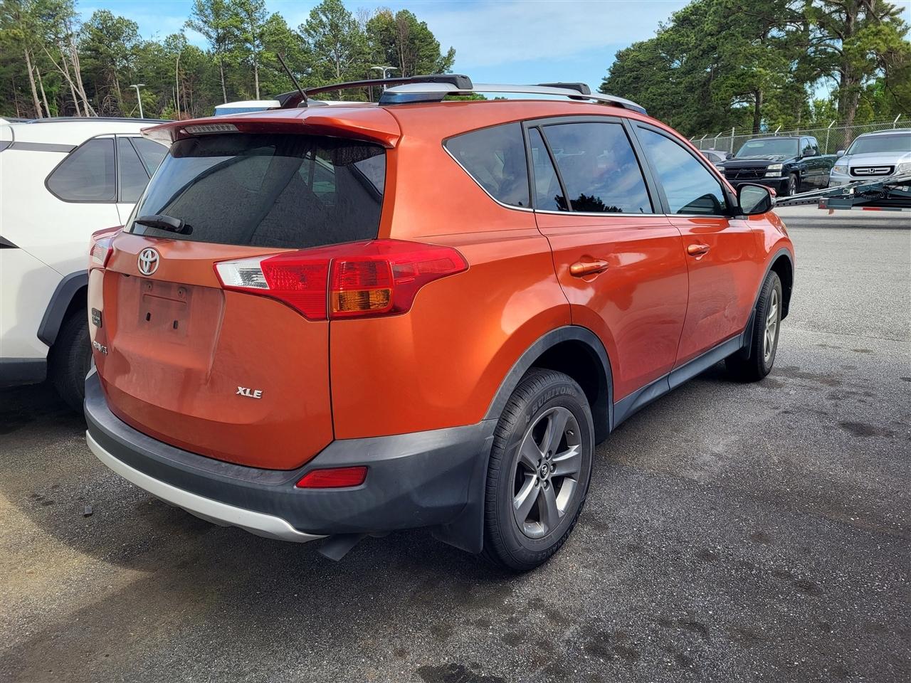 Toyota RAV4 XLE FWD 2015