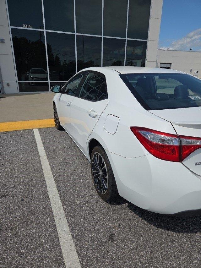 Toyota Corolla L 4-Speed AT 2015