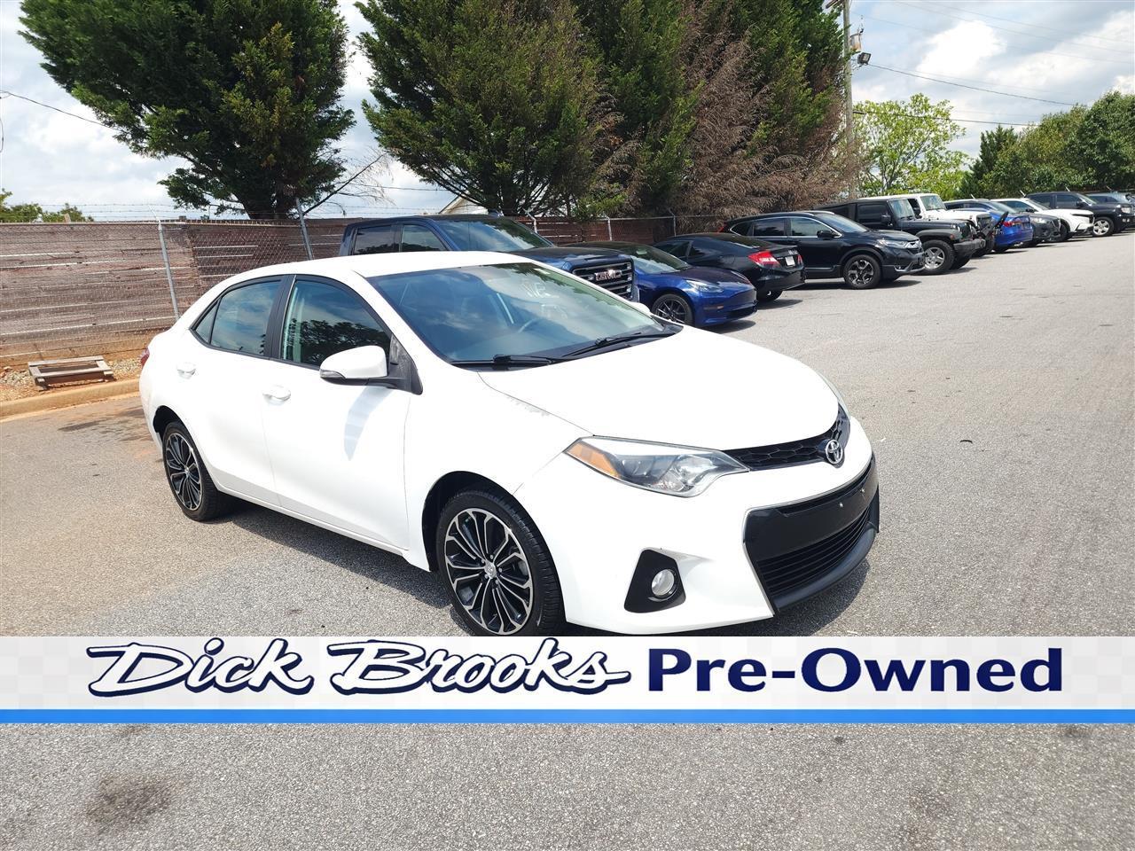2015 Toyota Corolla L 4-Speed AT
