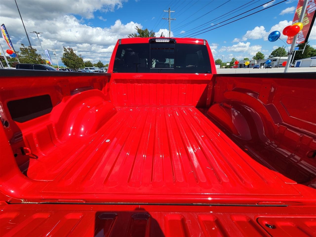 RAM 1500 Rebel Crew Cab SB 4WD 2025