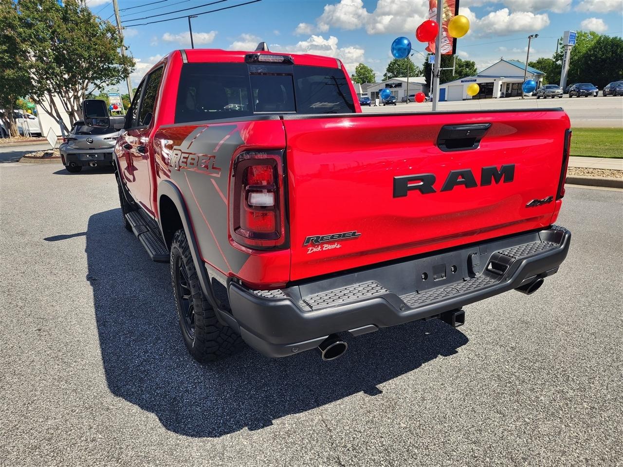 RAM 1500 Rebel Crew Cab SB 4WD 2025