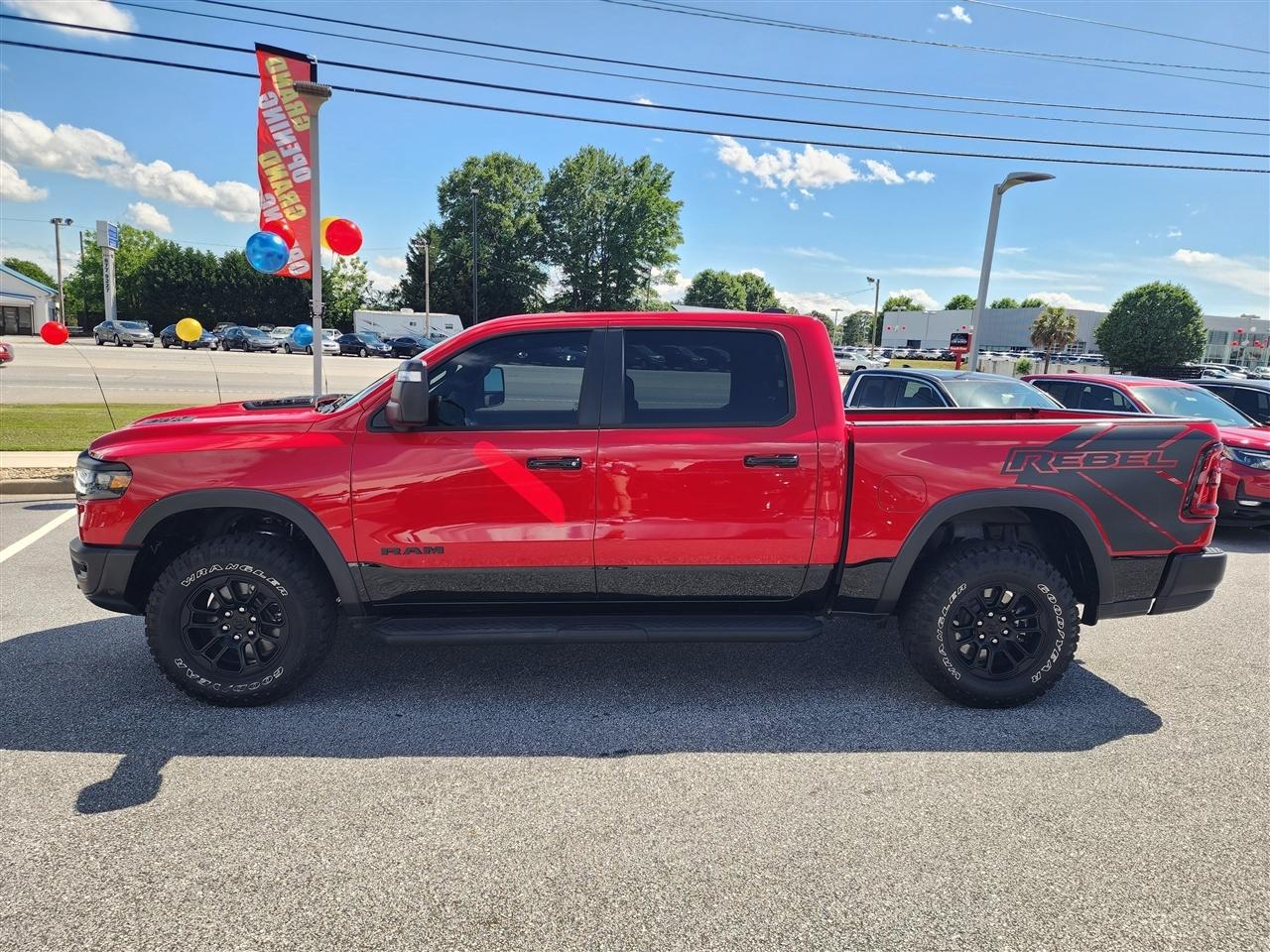 RAM 1500 Rebel Crew Cab SB 4WD 2025