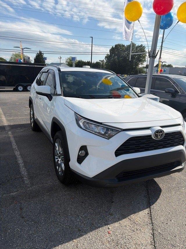 Toyota RAV4 XLE Premium 2020