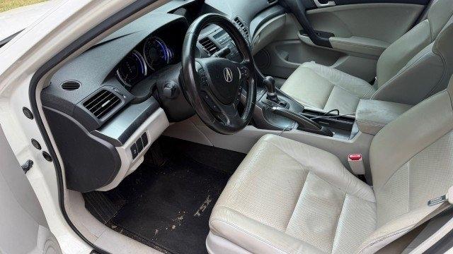 Acura TSX 5-Speed AT with Tech Package 2011