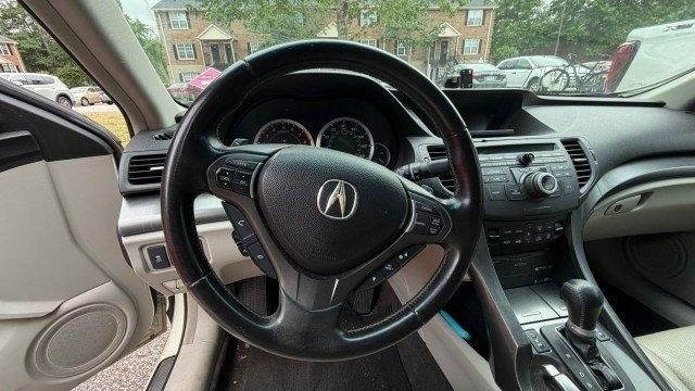 Acura TSX 5-Speed AT with Tech Package 2011