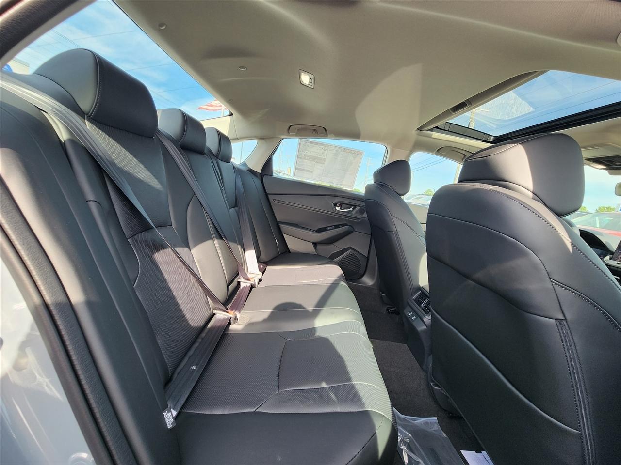 Honda Accord Touring Hybrid 2026
