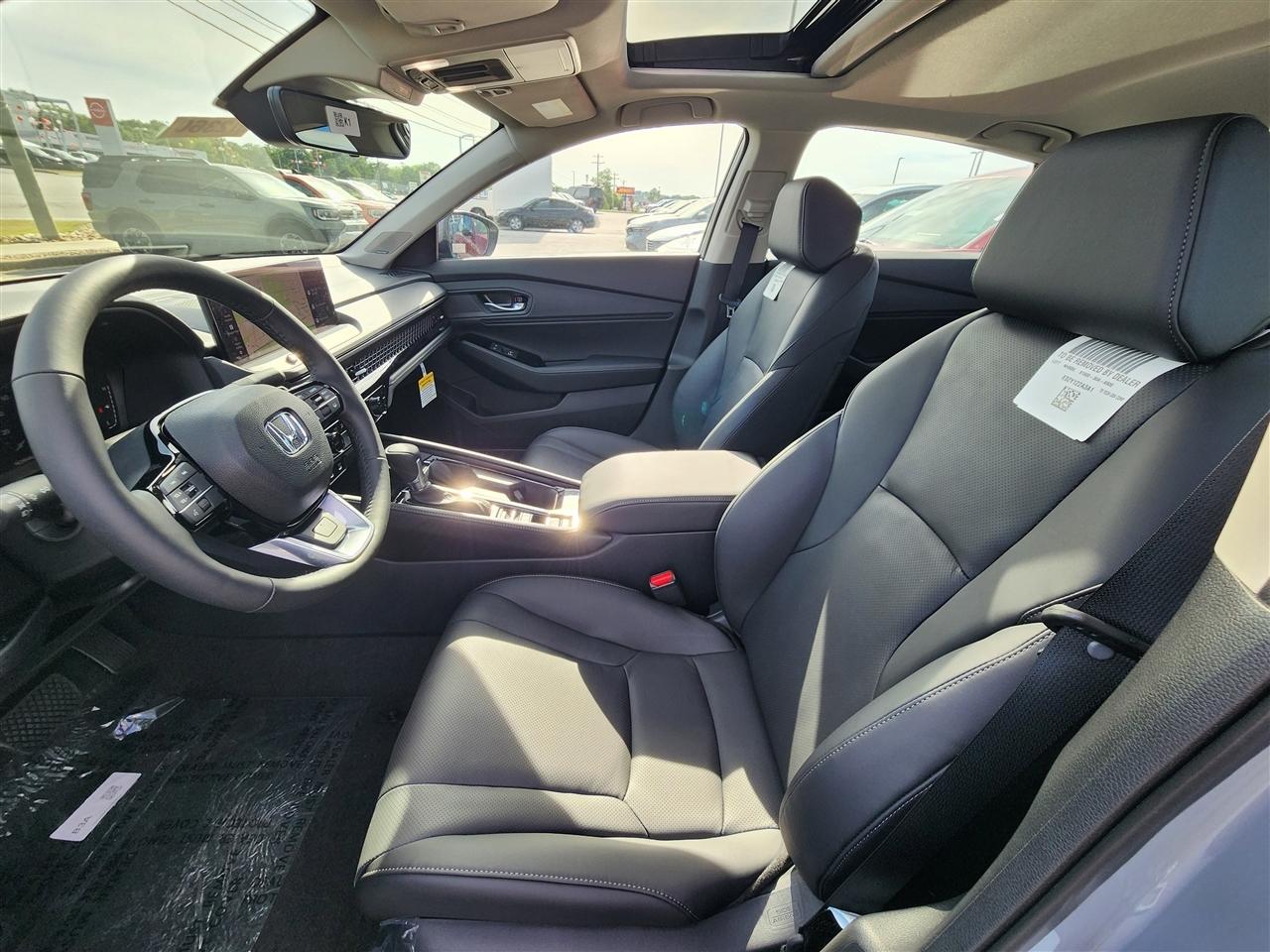 Honda Accord Touring Hybrid 2026