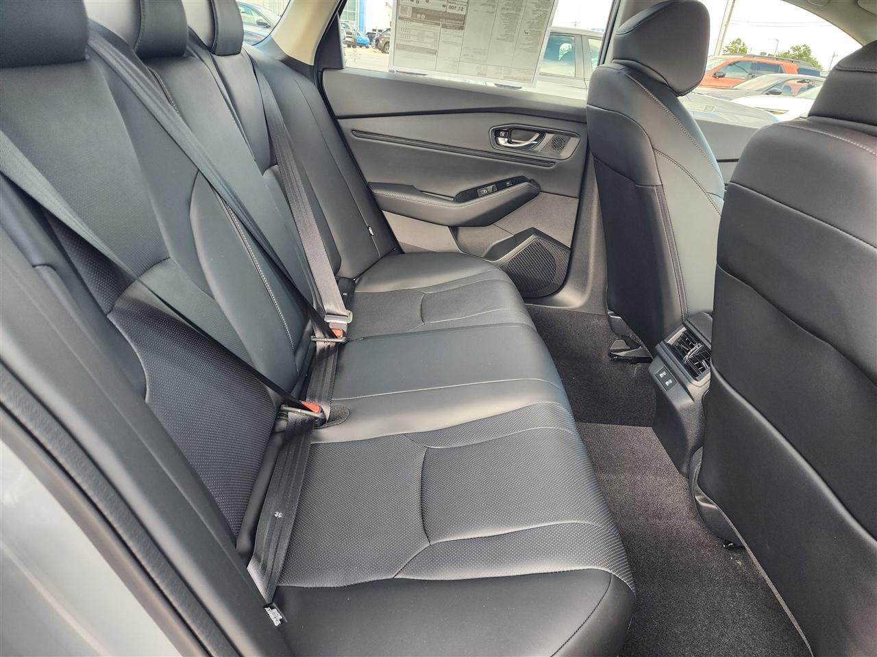 Honda Accord Touring Hybrid 2026