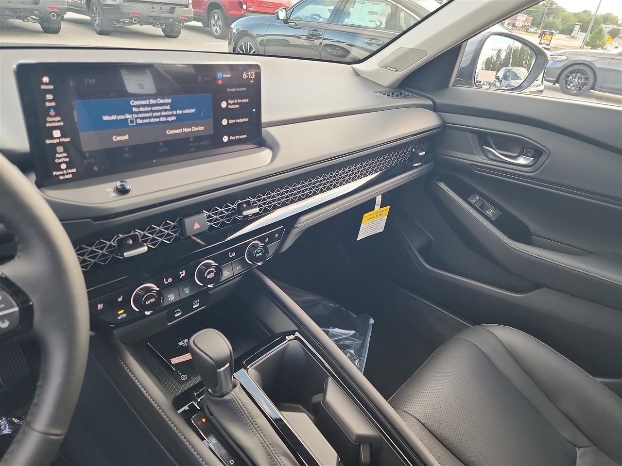 Honda Accord Touring Hybrid 2026