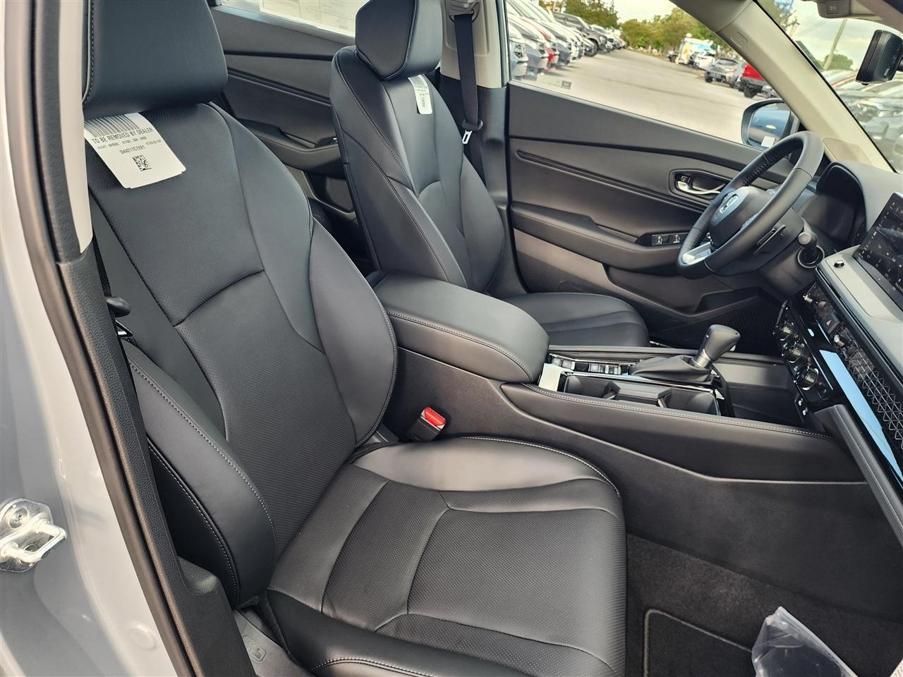 Honda Accord Touring Hybrid 2026