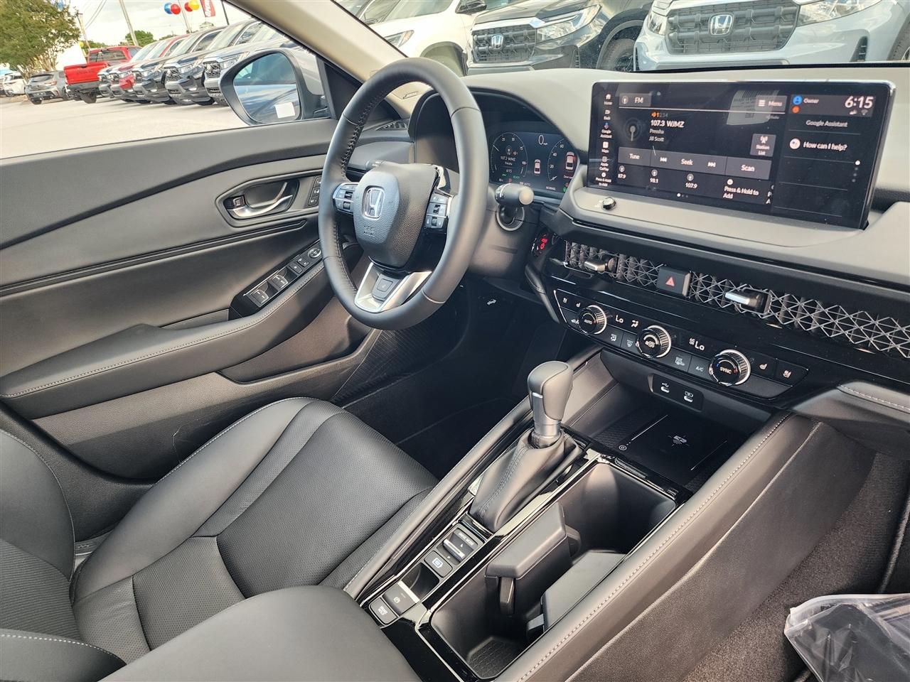 Honda Accord Touring Hybrid 2026